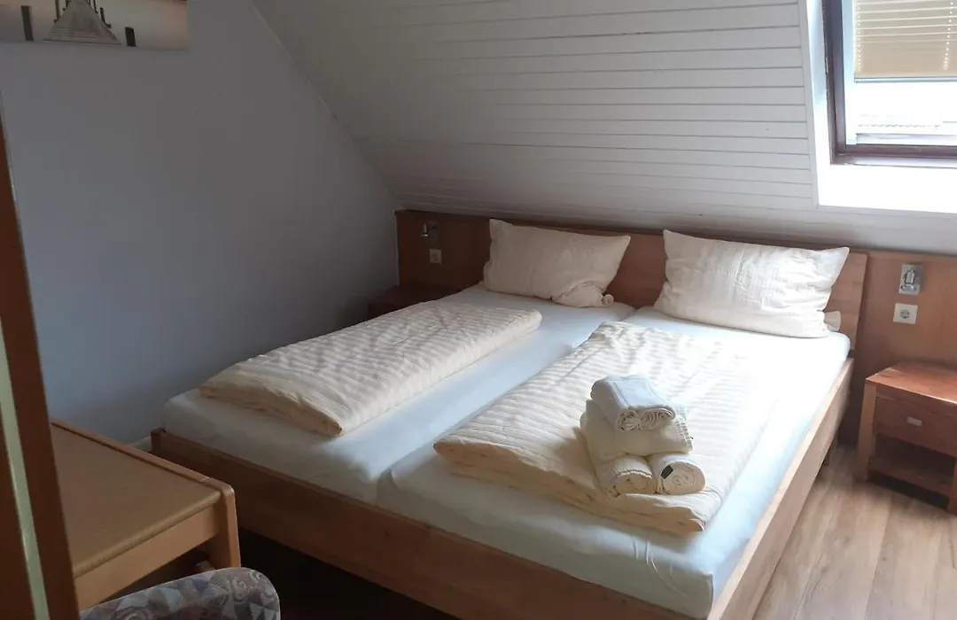 Weinhaus Hotel-1